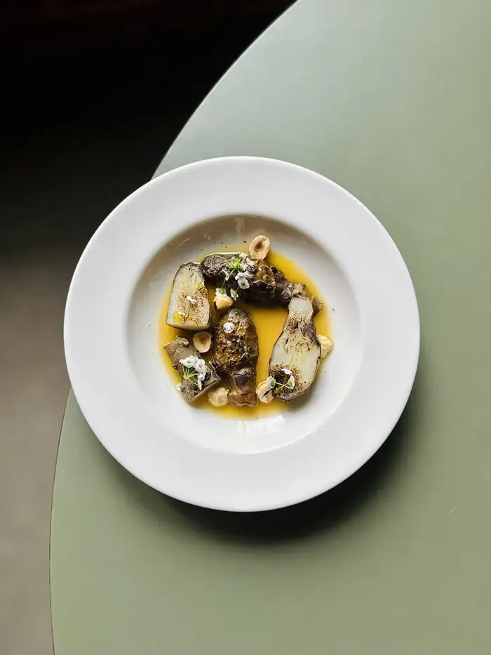 Danie z grzybami w kremowym sosie