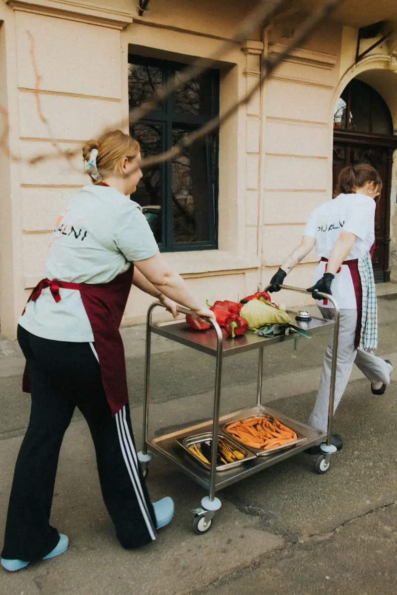 The Pijalni team sorting through seasonal produce — behind the scenes in the kitchen